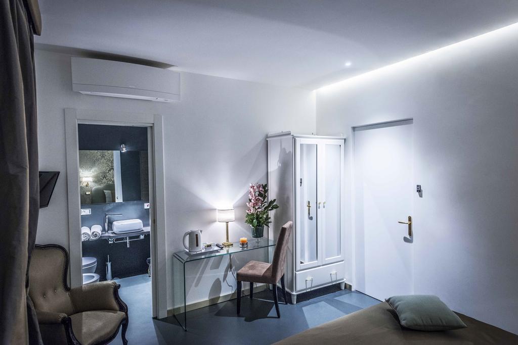 Residenza Monfy Hotel Rome Exterior photo