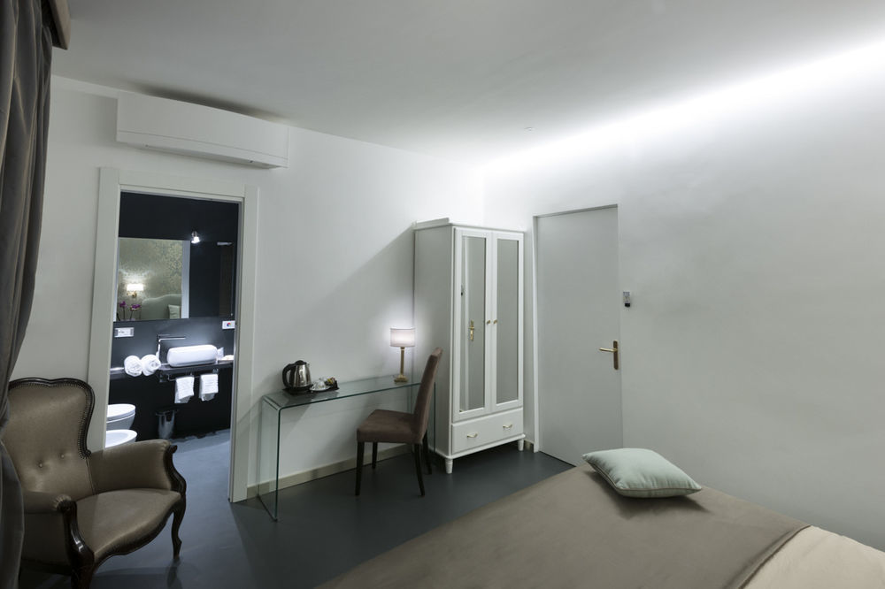 Residenza Monfy Hotel Rome Exterior photo